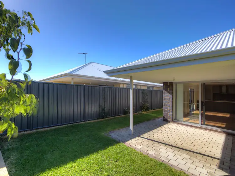 Seventh view of Homely house listing, 25 Calvert Loop, Hilbert WA 6112