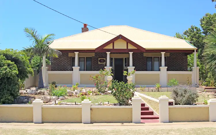 152 Shenton Street, Beachlands WA 6530
