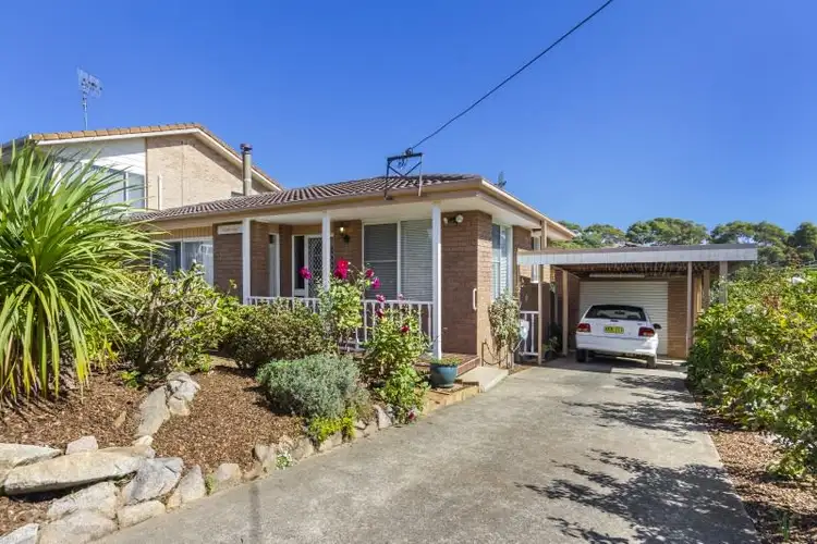 19 Ocean Avenue, Surf Beach NSW 2536