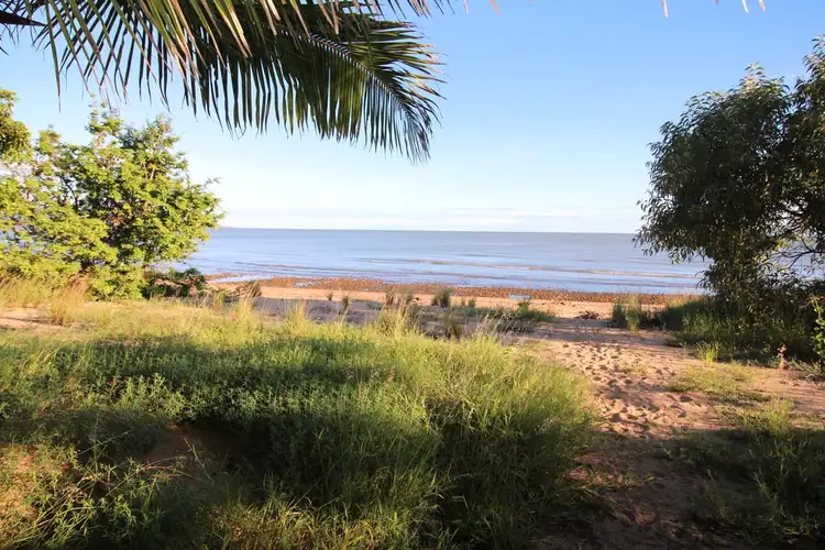 72 The Esplanade, Toolakea QLD 4818