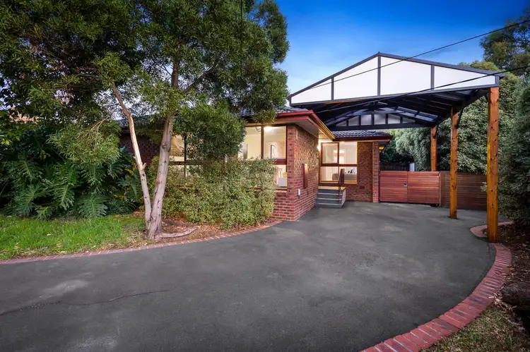 32 Broughton Avenue, Croydon VIC 3136