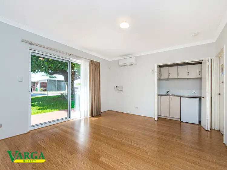 Second view of Homely house listing, 18 Reddington Way, Brentwood WA 6153