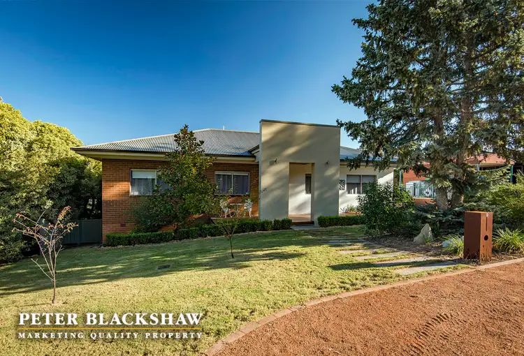 9 Deloraine Street, Lyons ACT 2606