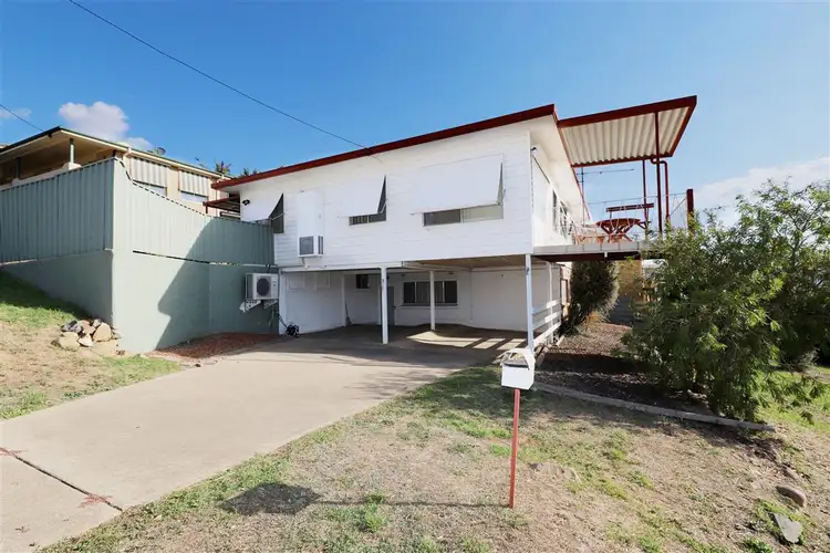 42 Clarke Street, Tumut NSW 2720