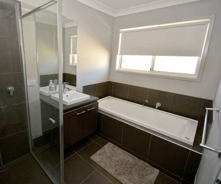 Fourth view of Homely house listing, 5 Norman Close, Leeton NSW 2705