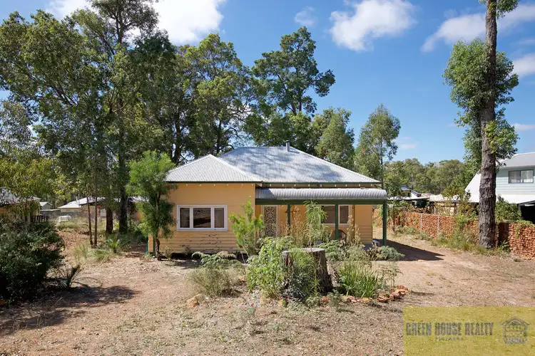 4 Begonia Court, Dwellingup WA 6213