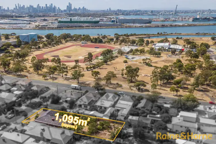 3 Collingwood Rd, Newport VIC 3015