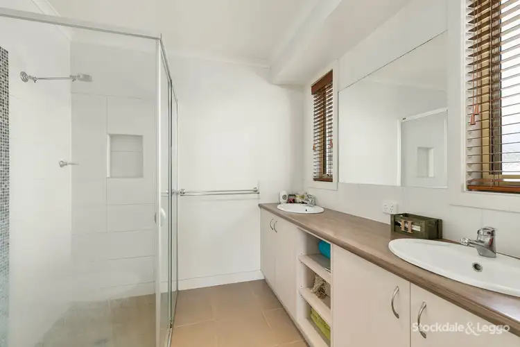 Fifth view of Homely house listing, 7 Arcadia Crescent, Leongatha VIC 3953