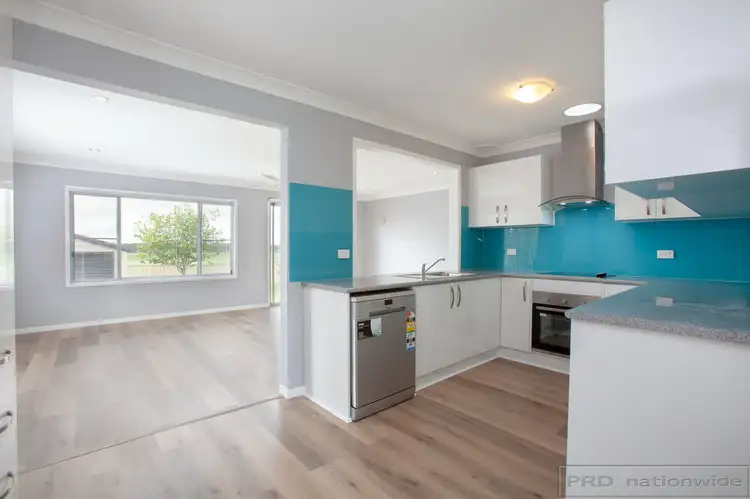 Sixth view of Homely house listing, 12 Homebush Dr, Woodberry NSW 2322