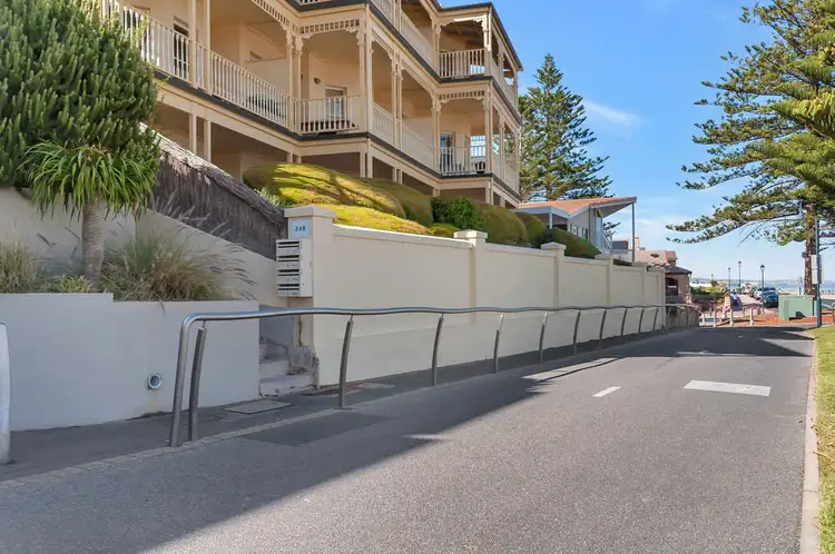 2/34b South Esplanade, Glenelg South SA 5045