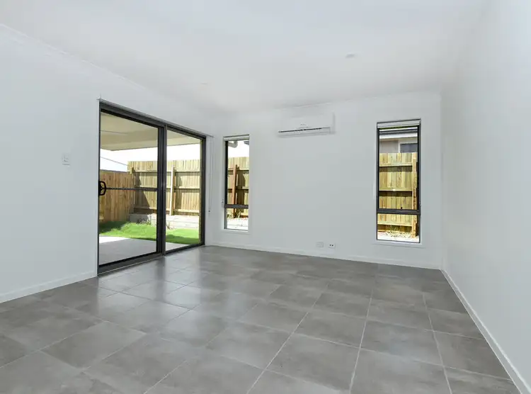 Second view of Homely semi-detached listing, 2/12 Radcliffe Crescent, Glenvale QLD 4350