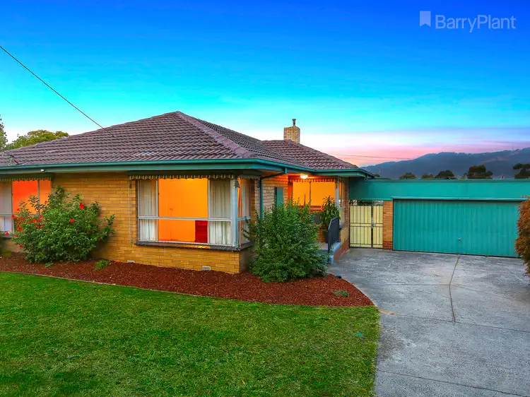 5 Ulysses Avenue, Croydon South VIC 3136