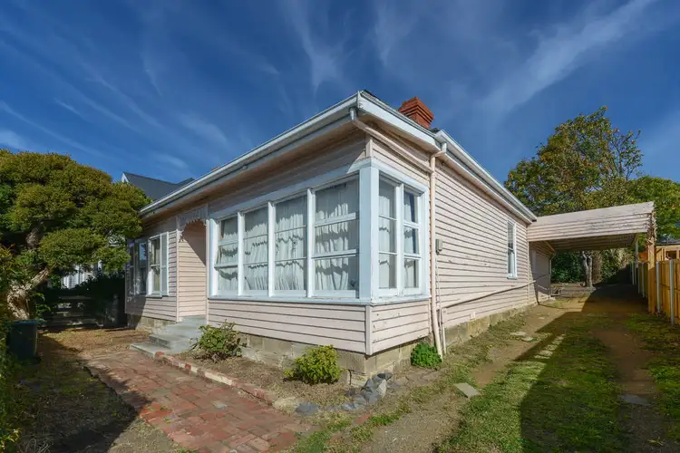 32 Regent Street, Sandy Bay TAS 7005