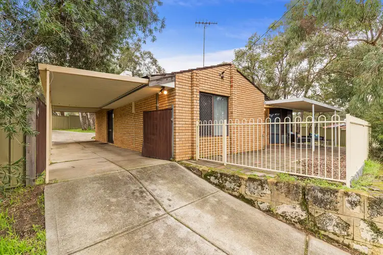 6 Byblis Place, Koongamia WA 6056