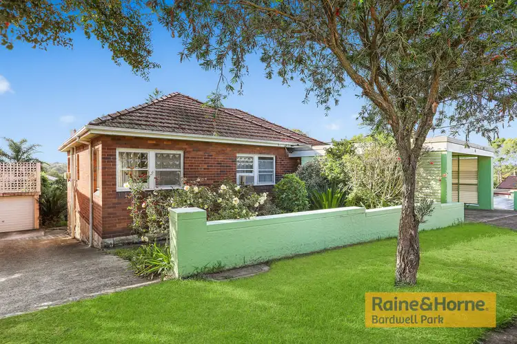10 Trewilga Avenue, Earlwood NSW 2206