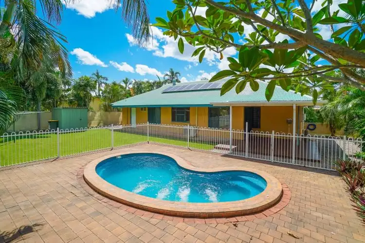 Second view of Homely house listing, 4 Napier Court, Bakewell NT 832