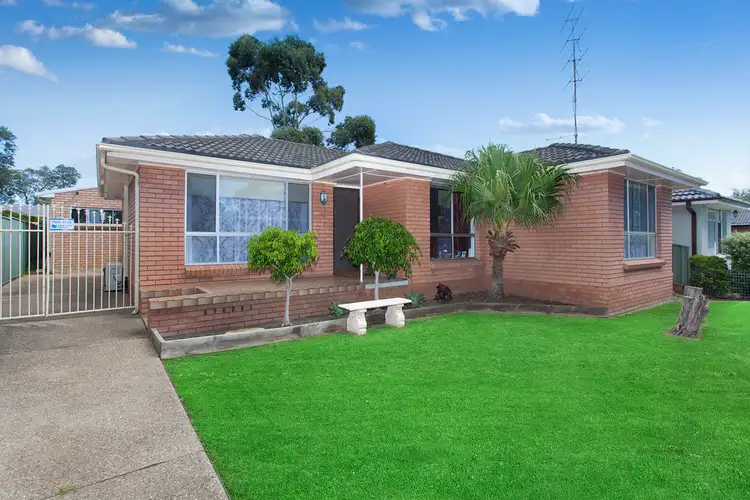 10 Laurel Street, Albion Park Rail NSW 2527