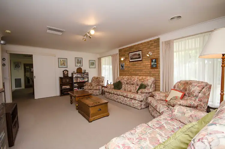Fourth view of Homely house listing, 19 Stapleton Court, Wodonga VIC 3690