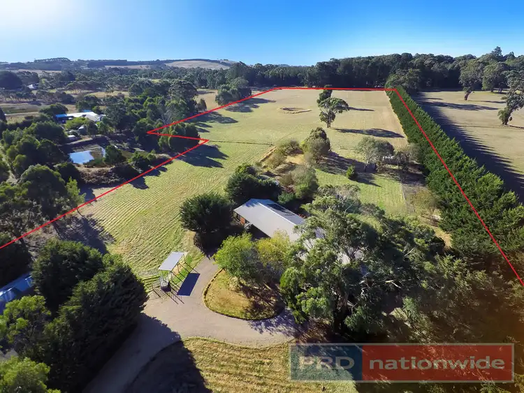 35 Evergreen Way, Gordon VIC 3345