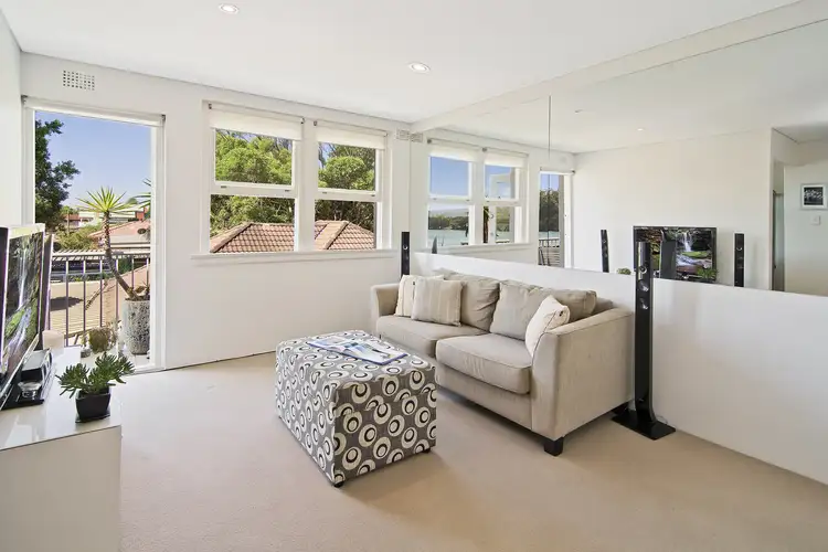 10/50 Lagoon Street
