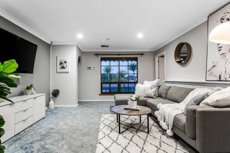 2/11 Carlson Drive, North Haven SA 5018