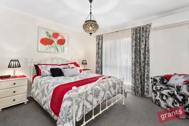 Seventh view of Homely house listing, 2 Acre Court, Narre Warren VIC 3805