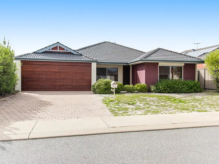 33 Calneggia Drive, Byford WA 6122