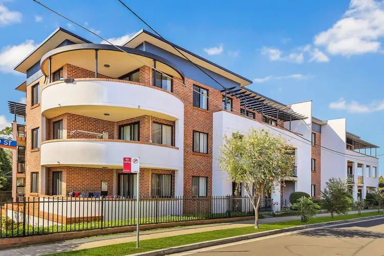 Main view of Homely unit listing, 4/362-364 Railway Tce, Guildford NSW 2161