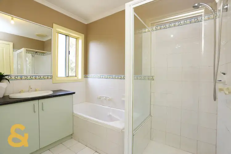 Fourth view of Homely house listing, 25 Chinnock Court, Craigieburn VIC 3064