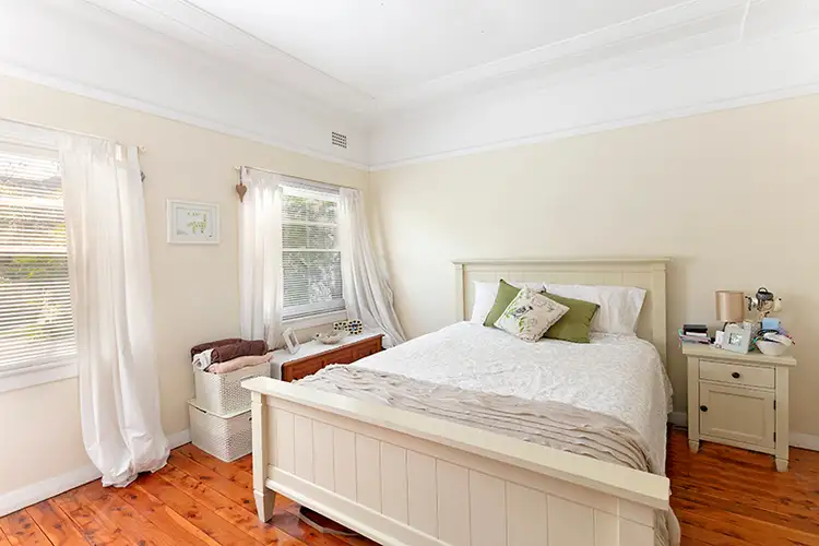 Third view of Homely semi-detached listing, 96 Queenscliff Road, Queenscliff NSW 2096