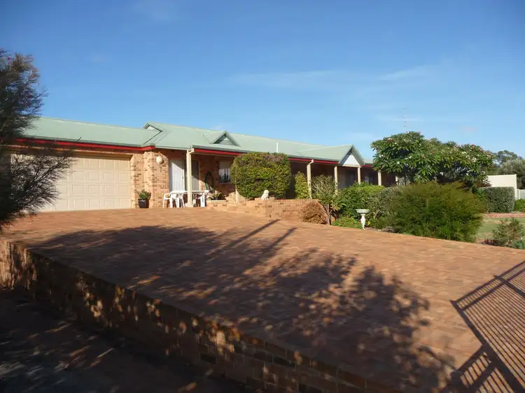 7 Glass Court, York WA 6302