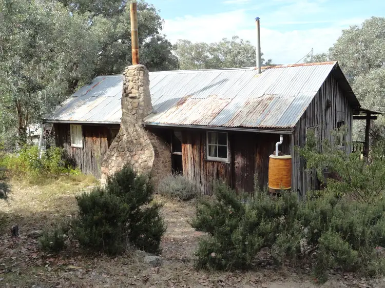 'BARCOO' Stockyard Creek Track, Thologolong VIC 3691