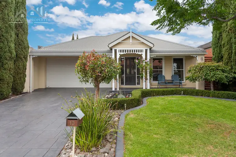 13 Long Island Circuit, Craigieburn VIC 3064