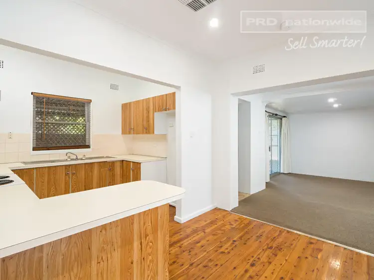 Fourth view of Homely house listing, 86 Fernleigh Road, Mount Austin NSW 2650