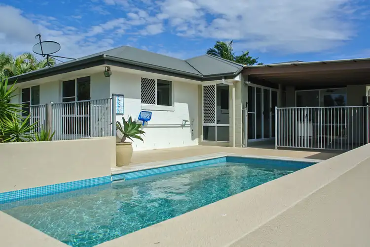 11 Aldridge Street, Burnett Heads QLD 4670