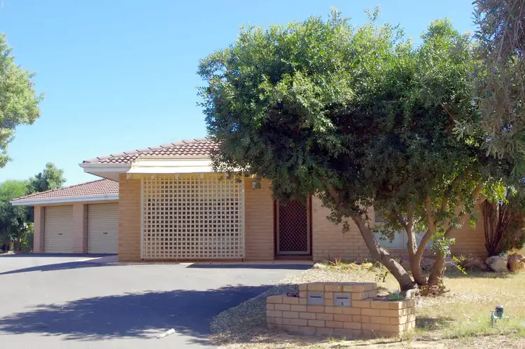 11A Wilton Close, Mount Tarcoola WA 6530