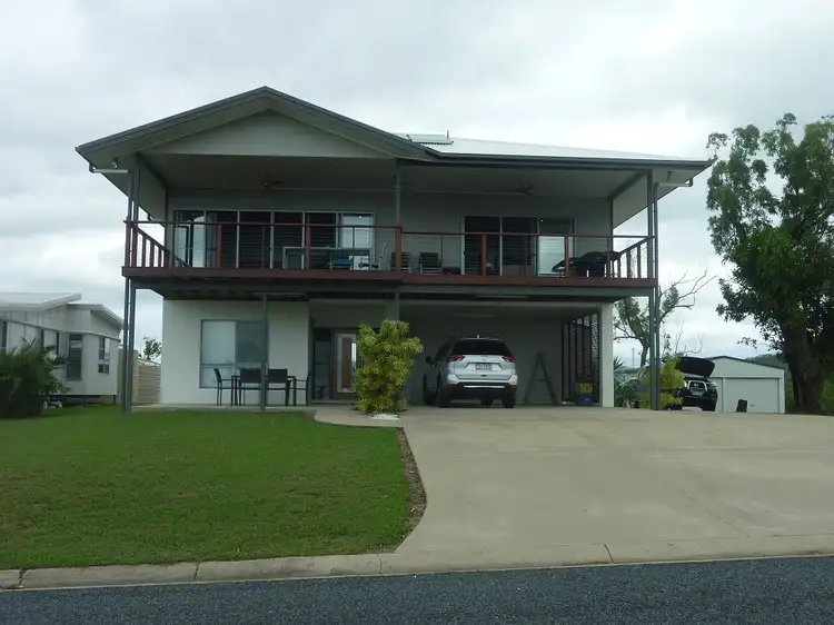 38 Blackcurrent Drive, Hideaway Bay QLD 4800