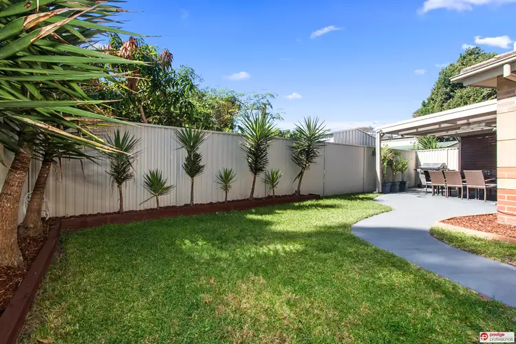 11/11-13 Armata Court, Wattle Grove NSW 2173