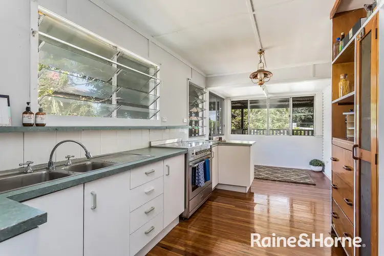 230 MacDonnell Road, Clontarf QLD 4019
