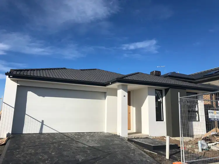 29 Aldergrove parade, Mickleham VIC 3064