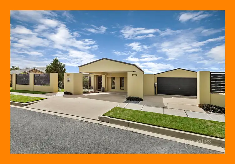 11 Oakview Street, Parkinson QLD 4115