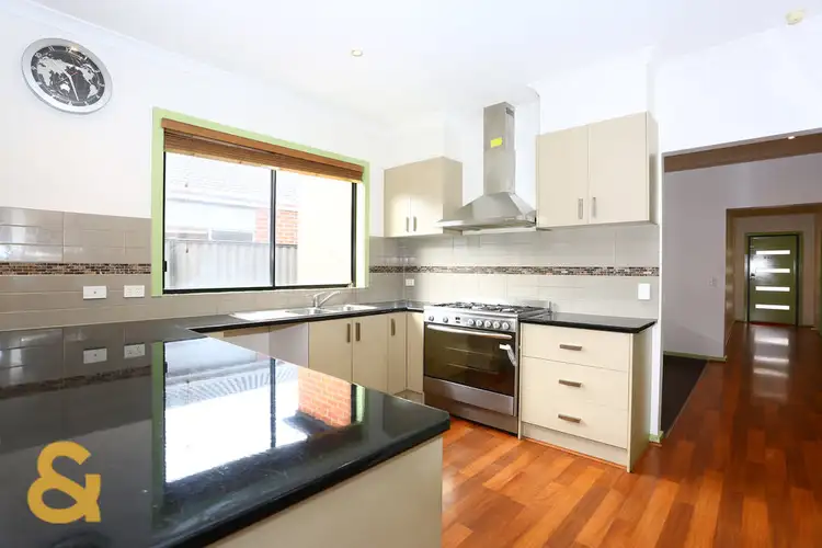 Fifth view of Homely house listing, 19 Viewside Crescent, Craigieburn VIC 3064