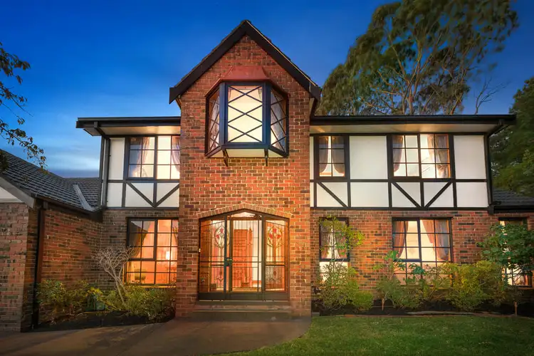 14 Gumtree Close, Wheelers Hill VIC 3150