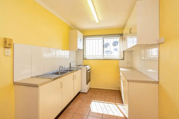 Third view of Homely unit listing, 5/194 Auckland Street, South Gladstone QLD 4680