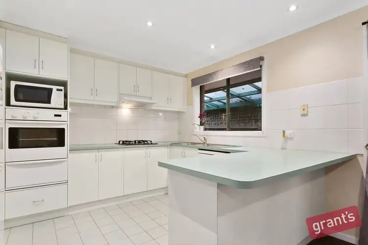 Third view of Homely house listing, 8 Onyx Court, Narre Warren VIC 3805