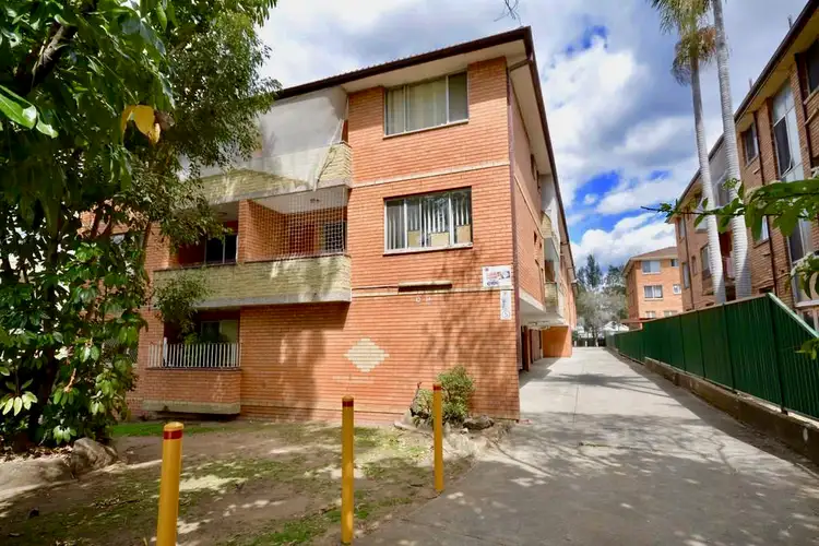 1/12-14 Wigram Street, Harris Park NSW 2150