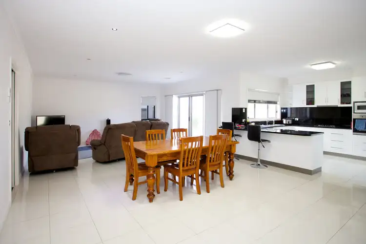 Fifth view of Homely house listing, 10 Thornley Street, Horsham VIC 3400