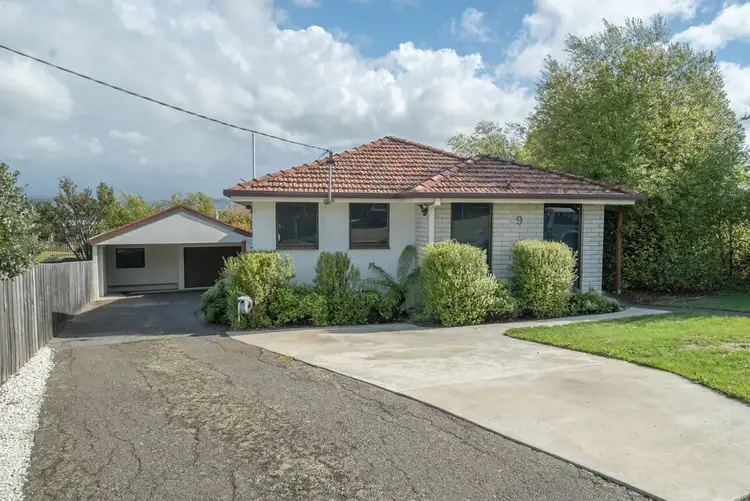 9 Bronzewing Avenue, Newnham TAS 7248