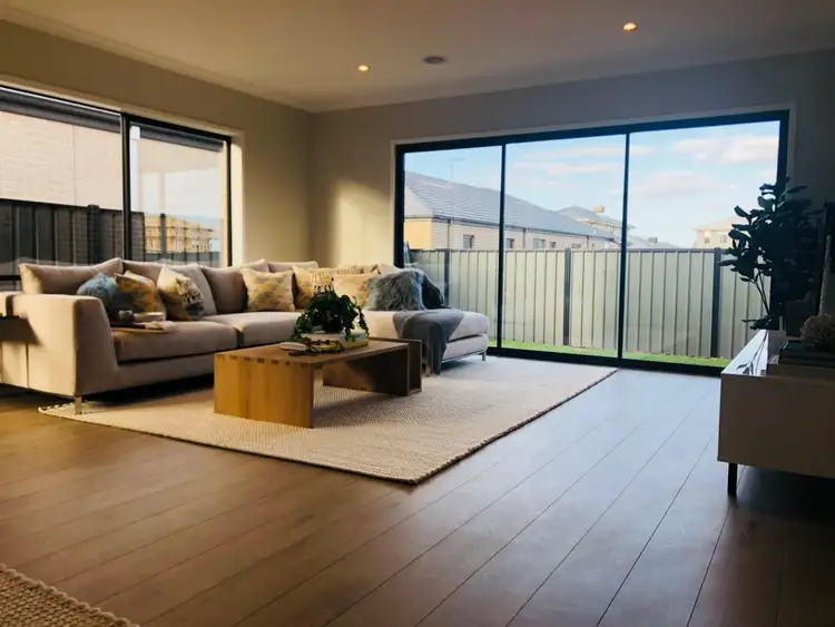 Fifth view of Homely house listing, 15 Bolwarra, Craigieburn VIC 3064