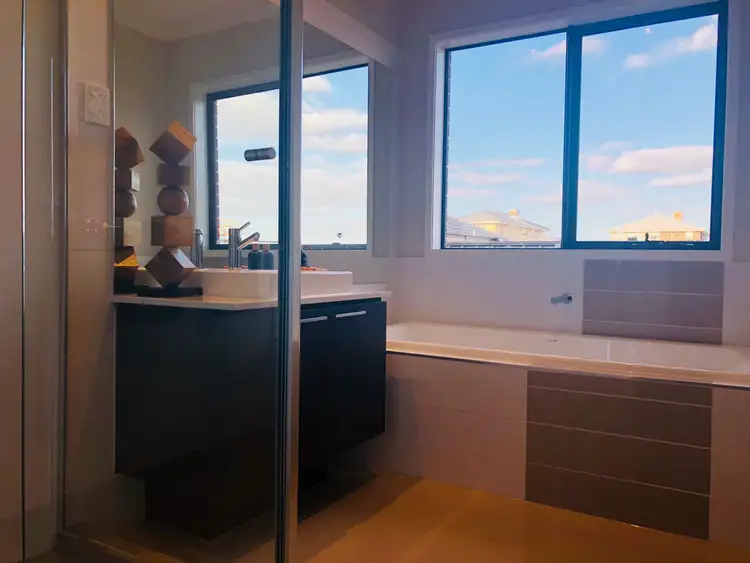 Seventh view of Homely house listing, 15 Bolwarra, Craigieburn VIC 3064